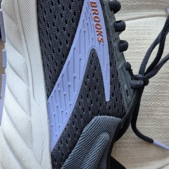 Brooks Anthem 6 Size 7.5 Steel Gray/Lavender Accents Athletic Shoes. Retail $93. - Picture 4 of 9